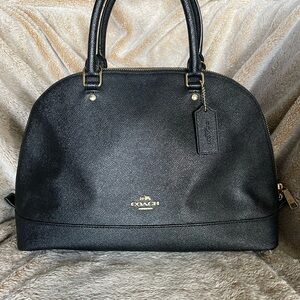 Coach "Sierra" Black Crossgrain Leather Top handle
Two-Way Medium Satchel F57524